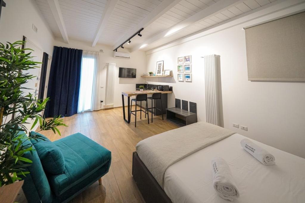 Run House 07 Rooms & Apartments Cassano delle Murge Exterior photo